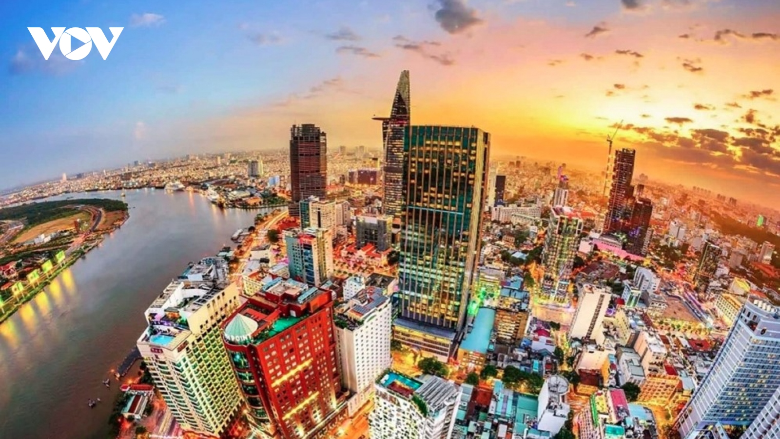 Vietnamese economy 2024: Challenges intertwined with growth opportunities